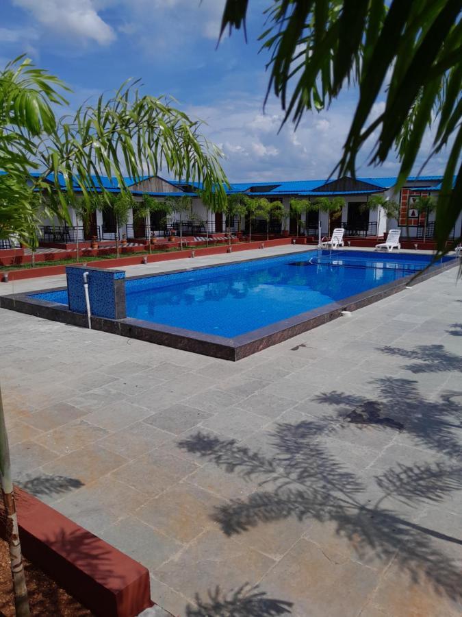 De Rush Farm Bed and Breakfast Maem Εξωτερικό φωτογραφία